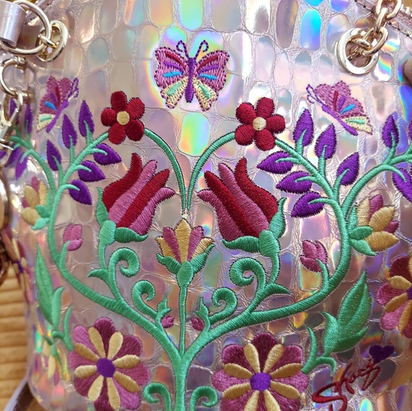 Sharif Holographic Floral Embroidered Quilted Metallic Leather Women's Bag - Picture 13 of 15